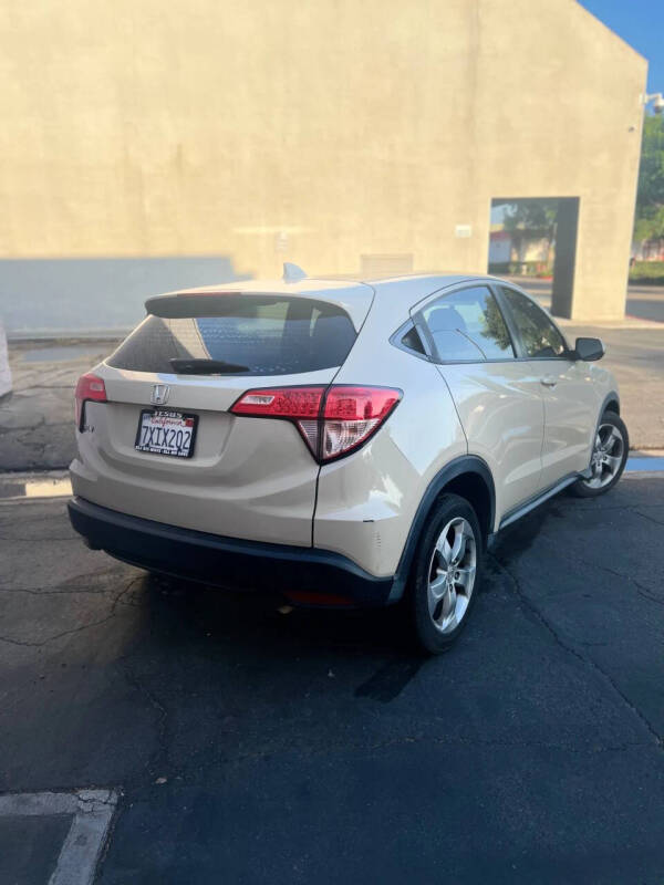 2017 Honda HR-V LX