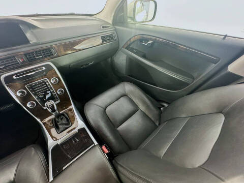 2016 Volvo XC70 T5 Drive-E Premier