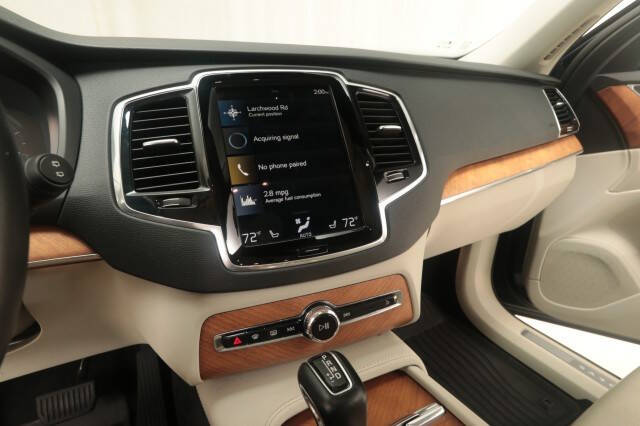 2022 Volvo XC90 T5 Momentum