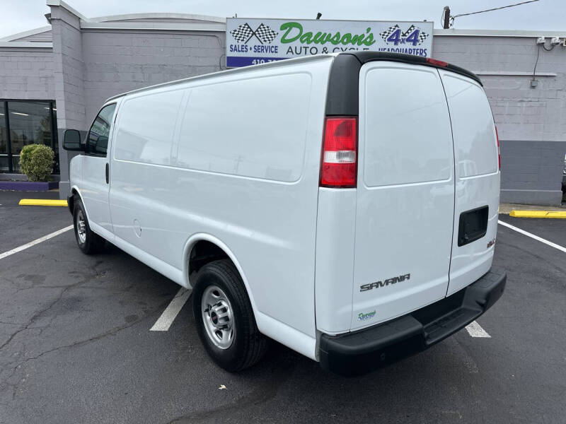 2022 GMC Savana 2500