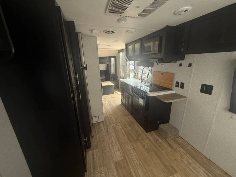 2022 Forest River Grey Wolf