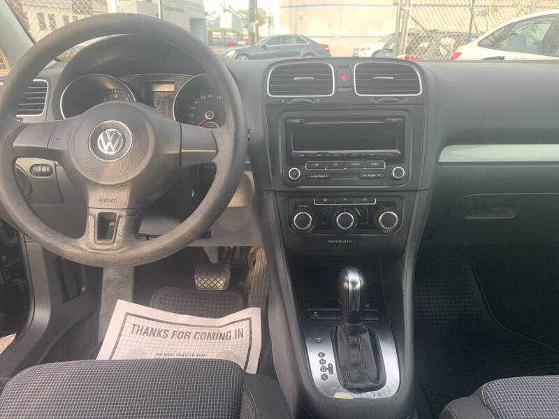 2012 Volkswagen Golf 2.5L PZEV
