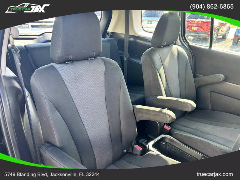 2013 Mazda MAZDA5 Sport