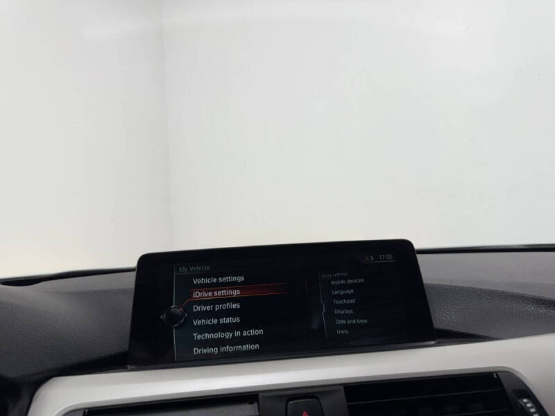 2017 BMW 3 Series 320i