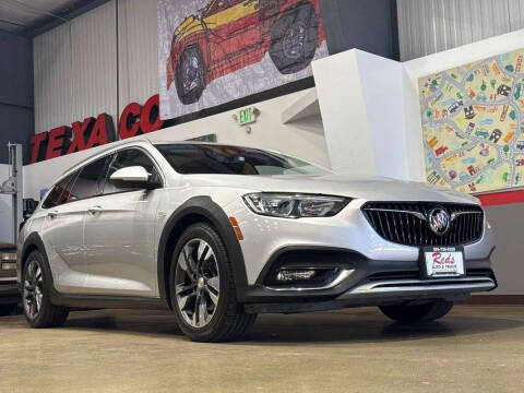 2018 Buick Regal TourX Essence