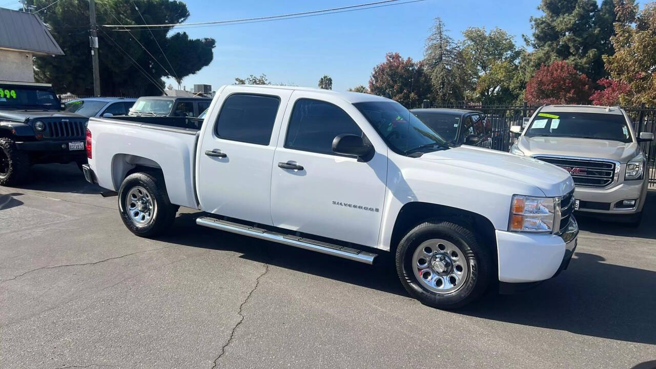 2009 Chevrolet Silverado 1500 for sale at Auto Plaza in Fresno, CA