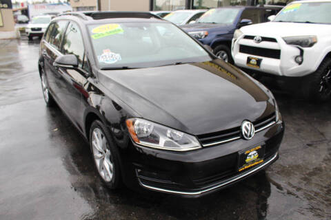 2017 Volkswagen Golf SportWagen
