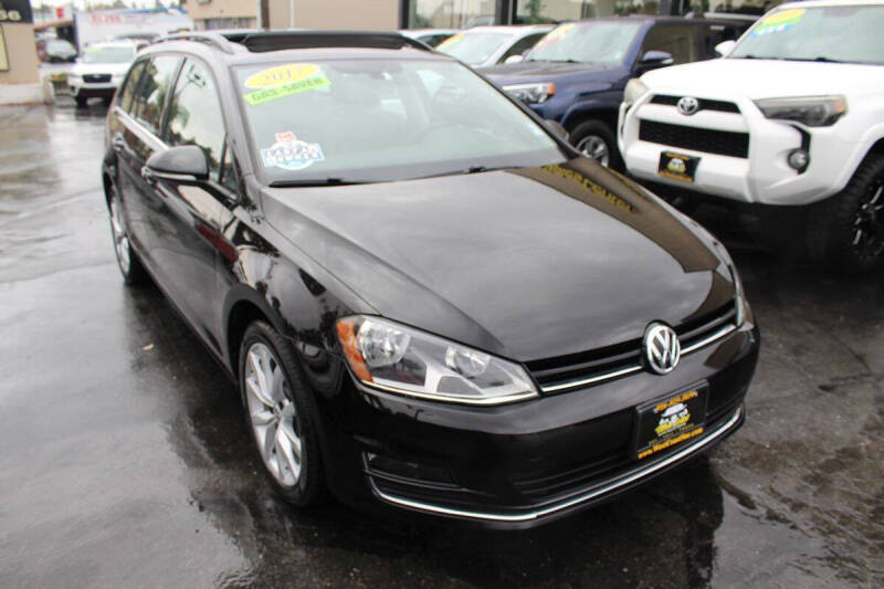 2017 Volkswagen Golf SportWagen