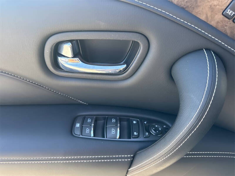 2023 Infiniti QX80 Premium Select