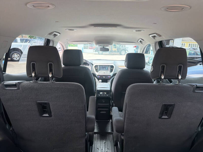 2019 GMC Acadia SLE-2
