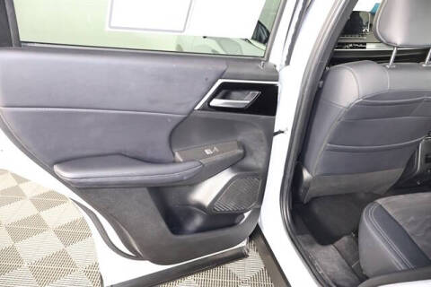 2023 Mitsubishi Outlander SE