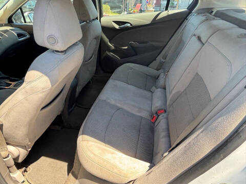 2017 Chevrolet Cruze LT Auto