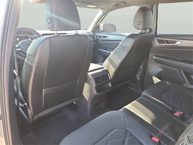 2024 Volkswagen Atlas Cross Sport SE