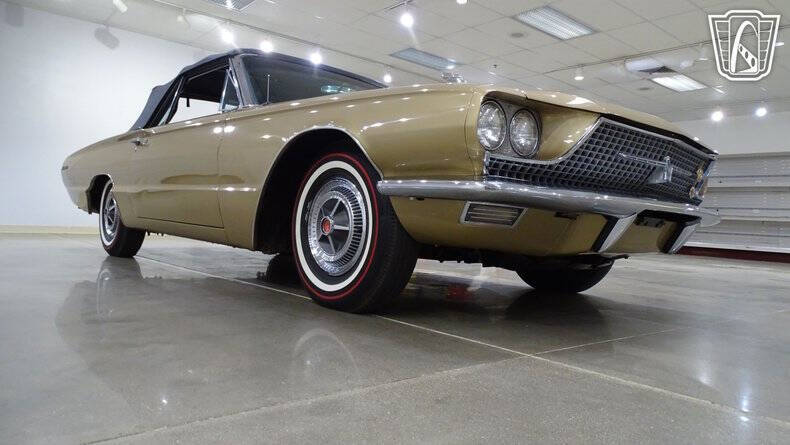1966 Ford Thunderbird