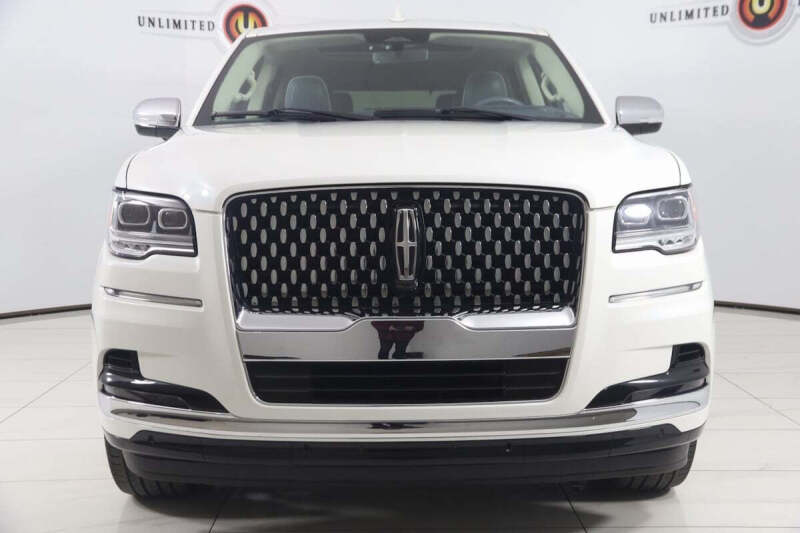 2023 Lincoln Navigator Black Label