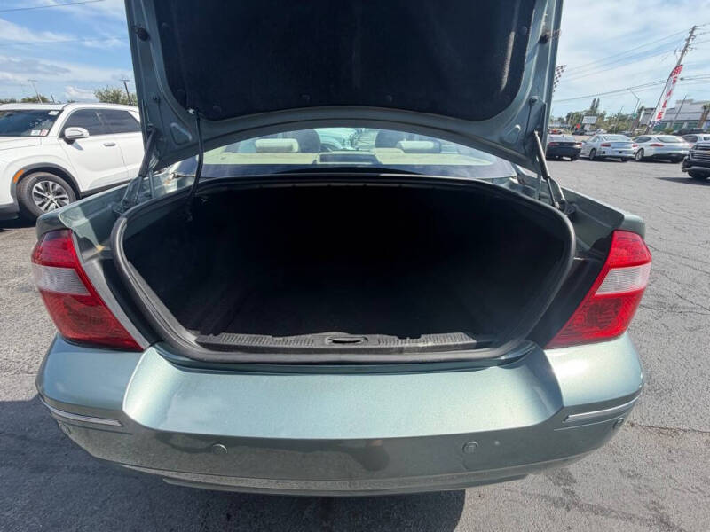 2005 Ford Five Hundred SEL