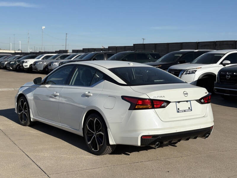 2025 Nissan Altima 2.5 SR
