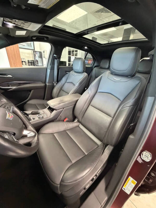 2023 Cadillac XT4 Luxury