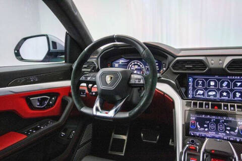 2022 Lamborghini Urus
