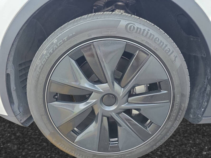 2025 Tesla Model Y Long Range