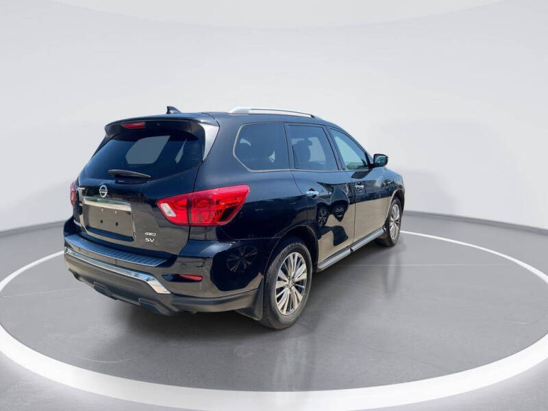 2020 Nissan Pathfinder SV