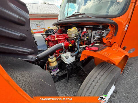 2019 Freightliner M2 106