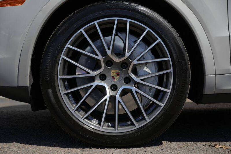 2023 Porsche Cayenne Turbo Coupe