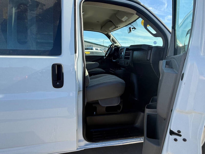 2020 Chevrolet Express 2500