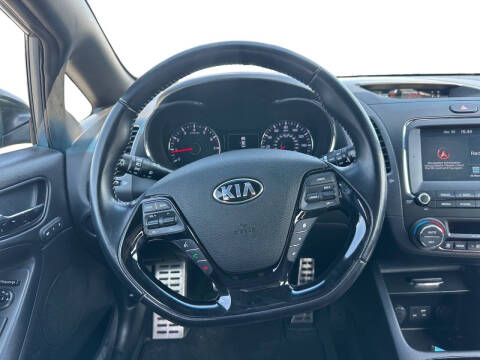 2017 Kia Forte5 SX