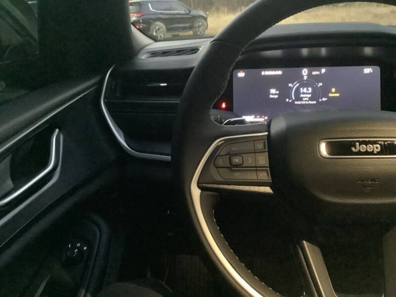 2025 Jeep Grand Cherokee L Altitude X