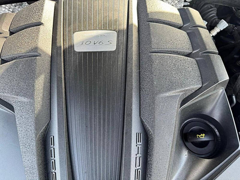 2020 Porsche Macan S