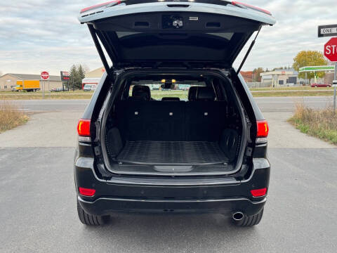2018 Jeep Grand Cherokee Laredo