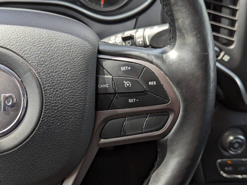 2019 Jeep Cherokee Latitude Plus