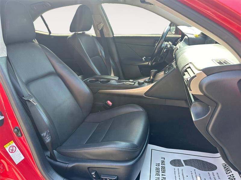 2017 Lexus IS 200t