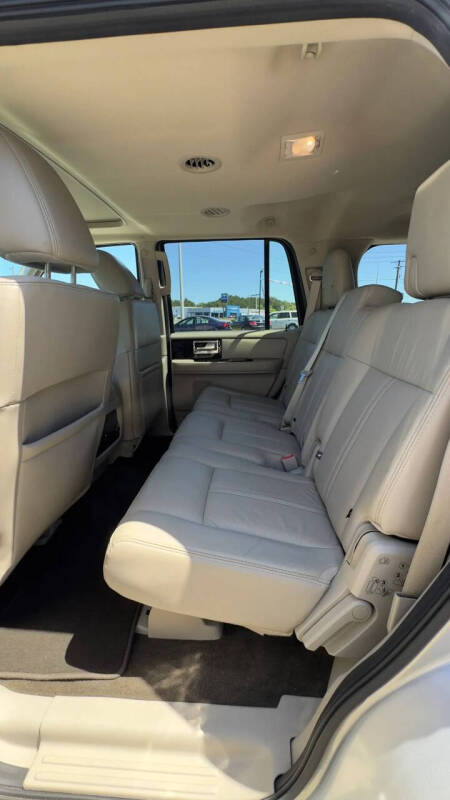 2016 Lincoln Navigator Select