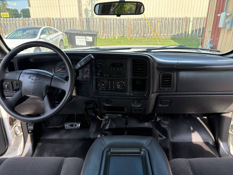 2007 Chevrolet Silverado Classic 2500HD Work photo 14