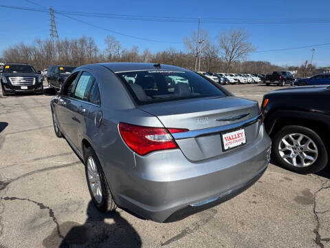 2013 Chrysler 200 Touring