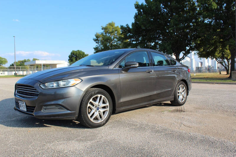 2016 Ford Fusion SE