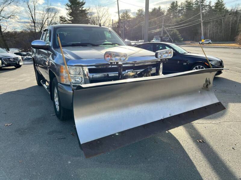 2008 Chevrolet Silverado 1500 for sale at Dracut's Car Connection in Methuen MA
