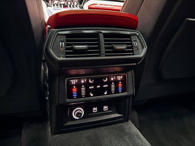 2022 Lamborghini Urus