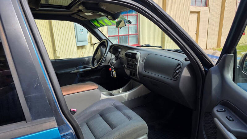 2001 Ford Explorer Sport Trac