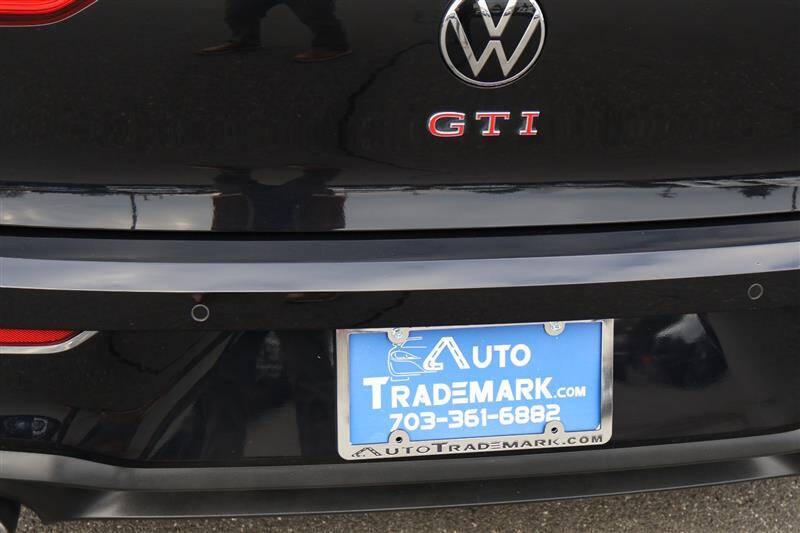 2024 Volkswagen Golf GTI SE