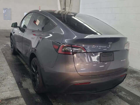 2023 Tesla Model Y Long Range