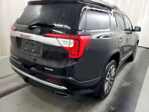 2022 GMC Acadia Denali