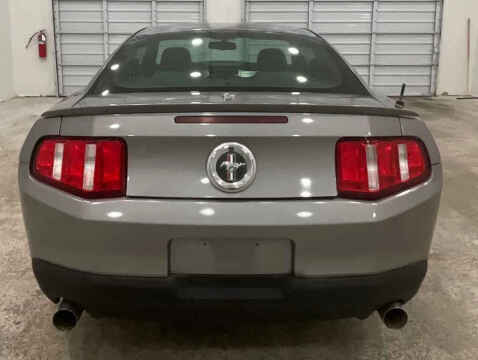 2010 Ford Mustang V6