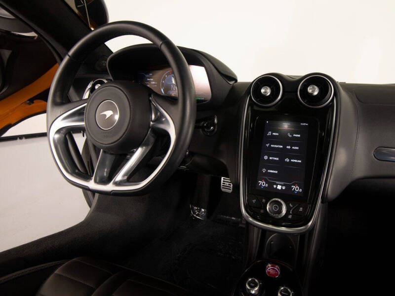 2025 McLaren GTS