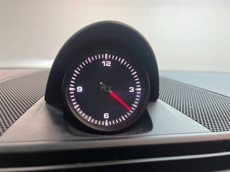 2018 Porsche Panamera 4