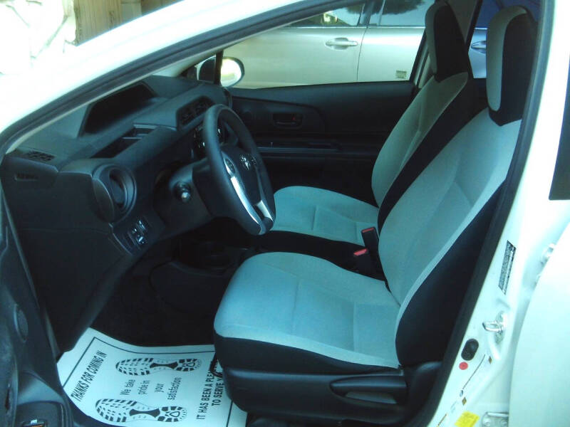 2015 Toyota Prius c One