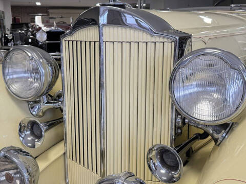 1933 Packard Eight