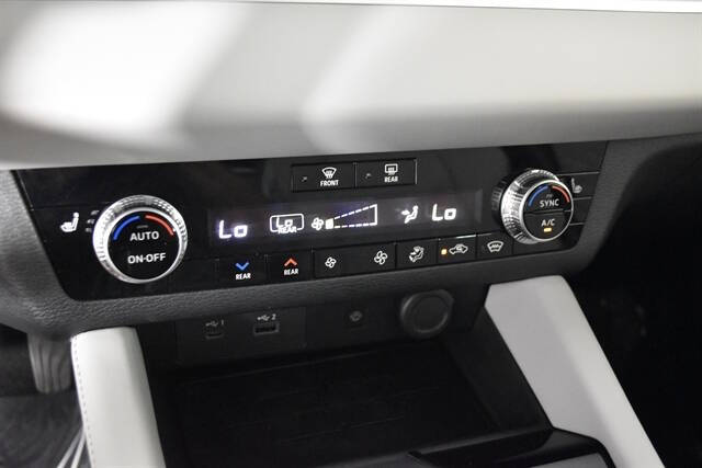 2023 Mitsubishi Outlander SEL